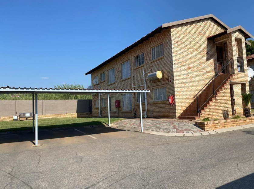 2 Bedroom Property for Sale in Waterval East North West